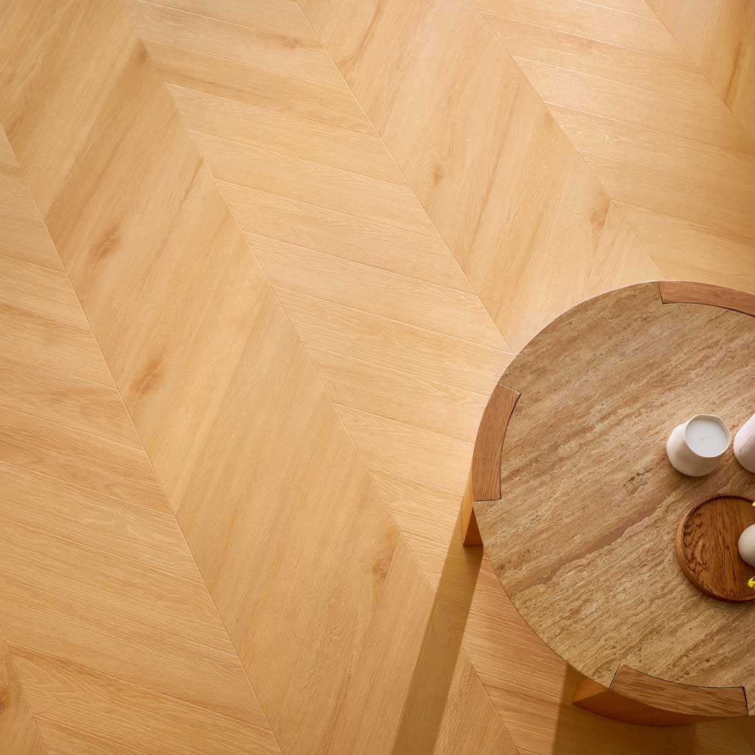 SUELO VINILICO ARBITON CHEVRON ROBLE VIRGIN CLC227