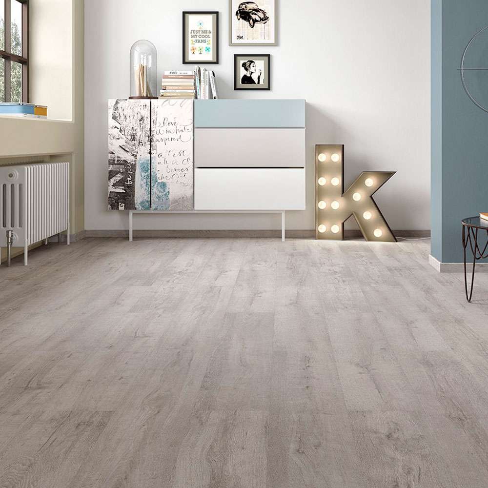 SUELO LAMINADO INTASA ROBLE RETRO 8mm